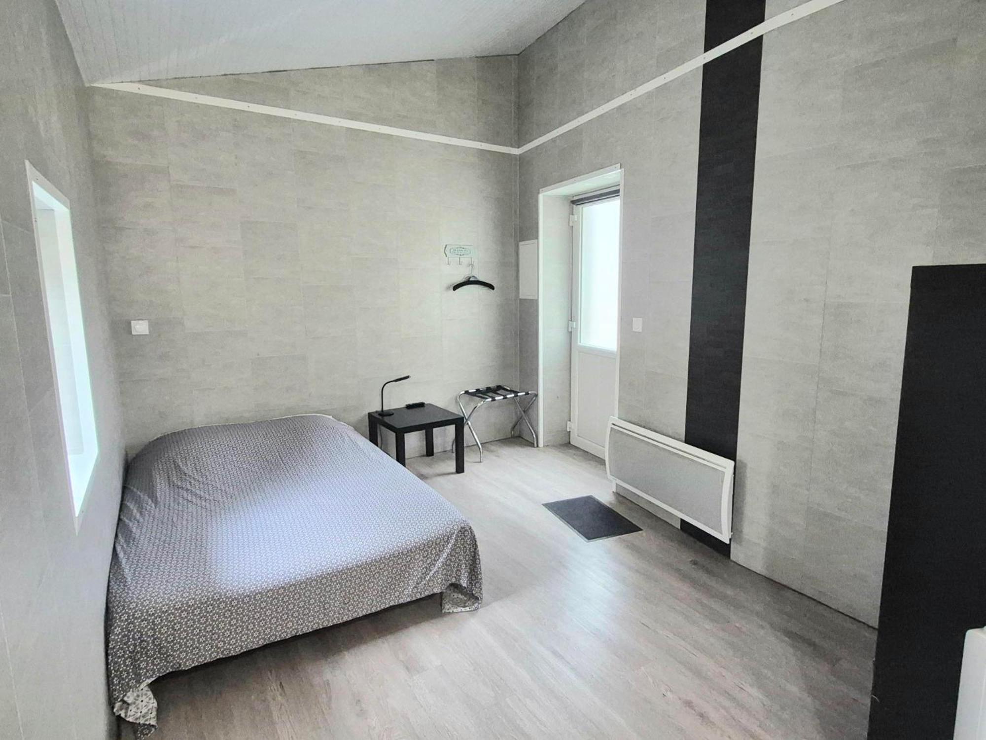 Studio Des Lacs - 2 Pers - Centre-Ville Brassac-les-Mines Luaran gambar
